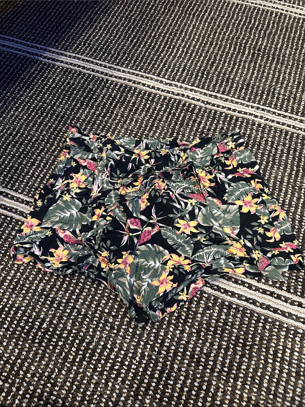 Charlotte Russe Black Floral Ruffle Shorts - Picture 1 of 3